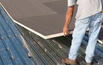 benefits of insulating Glaichbea flat roofing